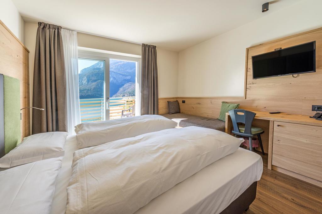 Hotel Fontanella Molveno Esterno foto